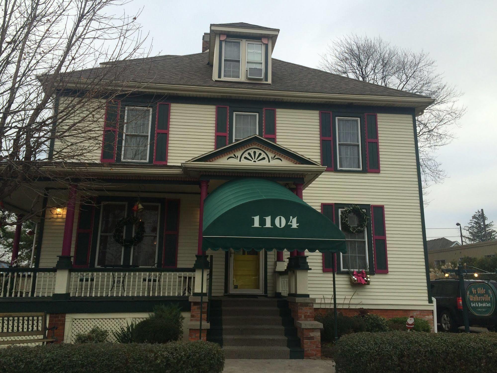 Ye Olde Walkerville Bed & Breakfast วินด์เซอร์ ภายนอก รูปภาพ